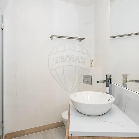 Apartment In Redondo *